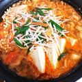 ちーさん＆おさくん's cooksnap of when they made 鍋の素いらず！簡単キムチ鍋.