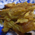 tomokoshiawase's cooksnap of when they made ごぼうだけ♪の唐揚げ～カレー味かき揚げ風.