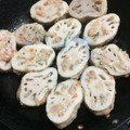 ＋SUN3's cooksnap of when they made 蓮根のはさみ焼き❁.