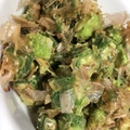 マメまめ's cooksnap of when they made 簡単！アボカドとオクラのわさび和え.