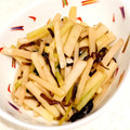 にょにょんこりん's cooksnap of when they made 捨てないで！大根の皮の塩昆布炒め.