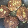 Yokchina's cooksnap of when they made ズッキーニとチーズのおやき◆トルコ料理.