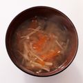 クックL8U9HI☆'s cooksnap of when they made 人参とえのき★味噌汁.