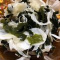 魅惑の兼業主婦's cooksnap of when they made 新玉とわかめのサラダ.