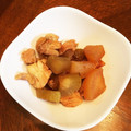 LuckyBerry's cooksnap of when they made 簡単☆ 大根と鶏もも肉の煮物.