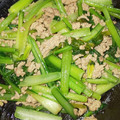オデッタ's cooksnap of when they made 超簡単な小松菜とひき肉の炒めもの.
