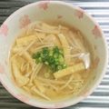 もぐ・ω・くま's cooksnap of when they made えのき茸と油揚げの味噌汁.