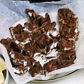 実家暮らしの娘's cooksnap of when they made 簡単！バレンタイン♡ざっくりチョコバー　.