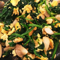 dolcektra's cooksnap of when they made エリンギと卵ともやしとほうれん草炒め.
