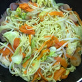homari。's cooksnap of when they made 騙されてみて！レタス塩焼きそば(^^).