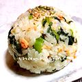 tarako〆's cooksnap of when they made 焼鮭と大根の葉っぱおにぎり٩(^‿^)۶.