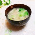 旦那は皿洗い's cooksnap of when they made 朝昼夕に２人分♪豚肉しめじ長ねぎのみそ汁.