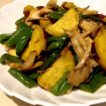 クックQPU4ZJ☆'s cooksnap of when they made さつま芋と舞茸とピーマンの甘辛炒め♡.
