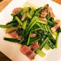 ちゃちゃふく's cooksnap of when they made 小松菜とベーコンのバター醤油炒め.