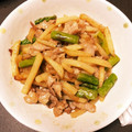 真湊まま's cooksnap of when they made 豚肉とアスパラとジャガイモのマヨ炒め.