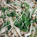 オデッタ's cooksnap of when they made 材料4つで♡水菜としめじのやみつき炒め.