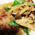 えこぶぅ's cooksnap of when they made きのこと大葉の和風ハンバーグ.