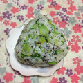 ぽぽきゅ's cooksnap of when they made 大根の葉としらすとゆかりのおにぎり♪.