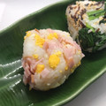 まこさんど's cooksnap of when they made おかずおにぎり！ハムと炒り卵のおにぎり⭐.
