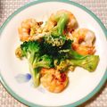 yesmama's cooksnap of when they made 海老とブロッコリーのペペロンチーノ風炒め.