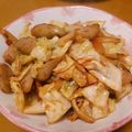 KOKOfkd's cooksnap of when they made キャベツとソーセージのケチャップ炒め.
