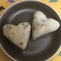 ダルマ子's cooksnap of when they made 残りご飯と6Pチーズ具財の簡単おにぎり.