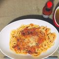 上京一人暮らし学生's cooksnap of when they made とろけるチーズのトマトソースパスタ☆.