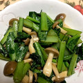 猫のミイヤ's cooksnap of when they made 小松菜としめじの中華炒め.