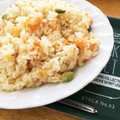 meyuyu's cooksnap of when they made 炊飯器で簡単☆エビピラフ.