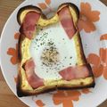クック1FX93J☆'s cooksnap of when they made 某コンビニレシピを再現！目玉焼きトースト.