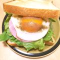 ステルトミチル's cooksnap of when they made 簡単お洒落な♡目玉焼きサンド.