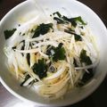 まん丸みかリン's cooksnap of when they made いくら食べてもOK！新玉とワカメのサラダ.