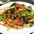 美結ママmukku☆'s cooksnap of when they made サバと野菜のオイスター炒め.