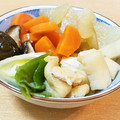 ヒソカ★ナニカ's cooksnap of when they made 簡単♪ 大根 イカの煮物 イカ大根！.