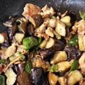 5匹のぶた's cooksnap of when they made ナスとピーマンが旨い！鶏肉のマヨポン炒め.