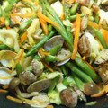 らぶみるきー's cooksnap of when they made 超簡単♪♪❤きゃべつとあさりの酒蒸し風❤.