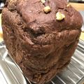 ひっとん12345's cooksnap of when they made HBでチョコと胡桃のしっとり食パン.