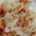 えみっちゃん's cooksnap of when they made 塩鮭のアレンジ！和風焼きうどん♪.