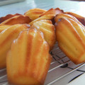Mrs brain's cooksnap of when they made 簡単☆混ぜて焼くだけしっとりマドレーヌ♪.