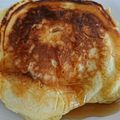 yuriレシピ's cooksnap of when they made 簡単朝ごはん♪分厚いふわふわホットケーキ.