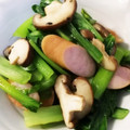 maritan★'s cooksnap of when they made 小松菜とウインナーの☆バター炒め.