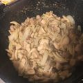 クックINRZTS☆'s cooksnap of when they made 鶏もも肉 しめじの味噌マヨ バター炒め♡.
