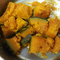 IRUZE's cooksnap of when they made 水無し&超簡単♪しっとりかぼちゃの煮物.