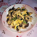 ｻﾞ・ワンピース's cooksnap of when they made 舞茸の玉子炒め.
