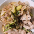 大阪のちゃーちゃん's cooksnap of when they made 豚こまとアスパラのネギ塩丼♪.