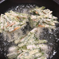 Sioconocon's cooksnap of when they made 簡単！ちくわとじゃがいものかき揚げ.
