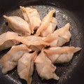 Mizuho1990's cooksnap of when they made 簡単自家製の餃子の皮.