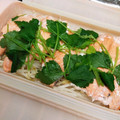 kohada2251's cooksnap of when they made ルクエで簡単♪蒸し鮭☆たっぷりもやしで.