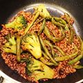 fujii221's cooksnap of when they made いんげんブロッコリーとミンチの味噌炒め♡.