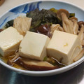 プルンバゴ's cooksnap of when they made 簡単♪絹ごし豆腐と小松菜 きのこの和風煮.